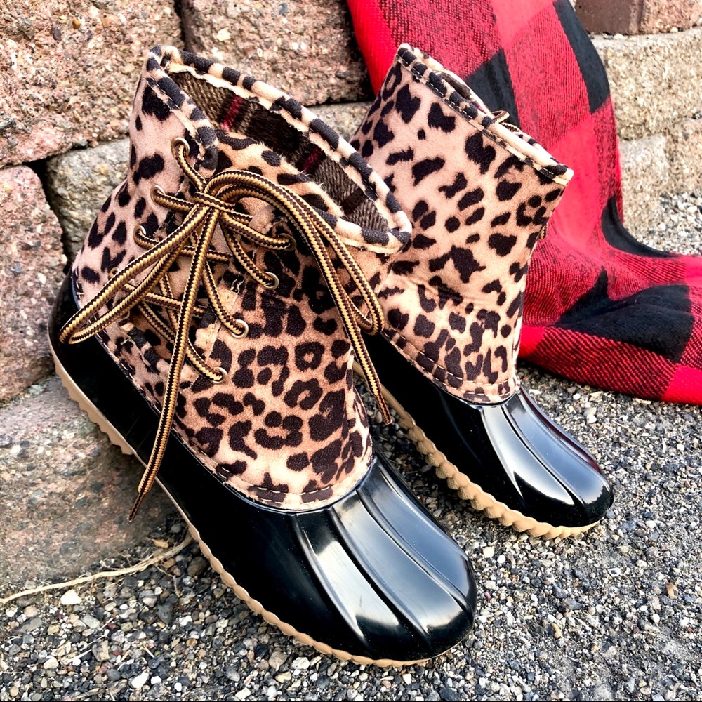 Leopard Rain Boot with Flannel Lining & Laces - Picture 3 of 13